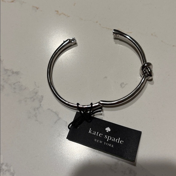 NWT Kate Spade Silver Sailors Knot Bangle - Picture 3 of 5